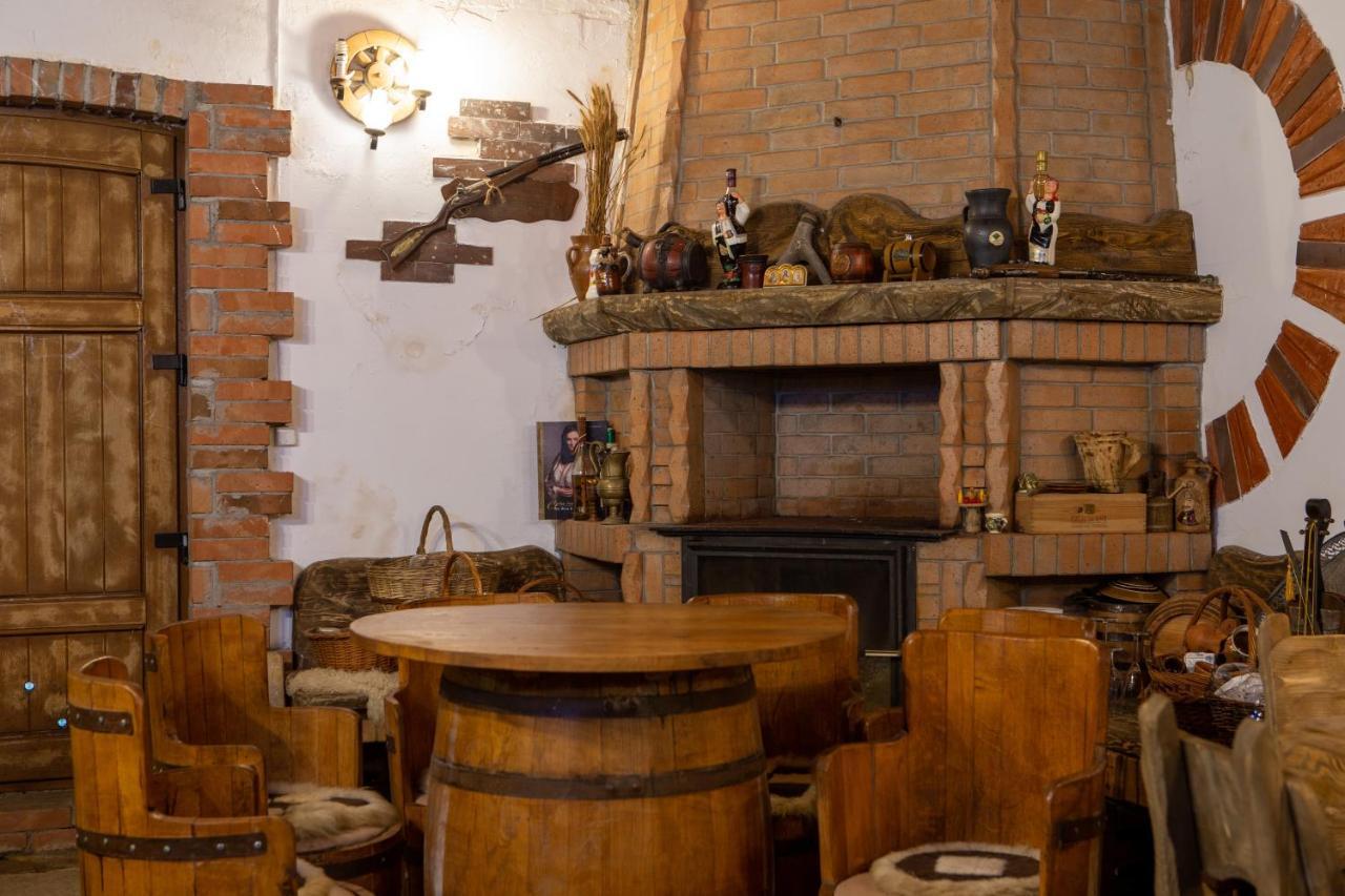 Hotel Casa Baciu Fundu Moldovei Exteriér fotografie